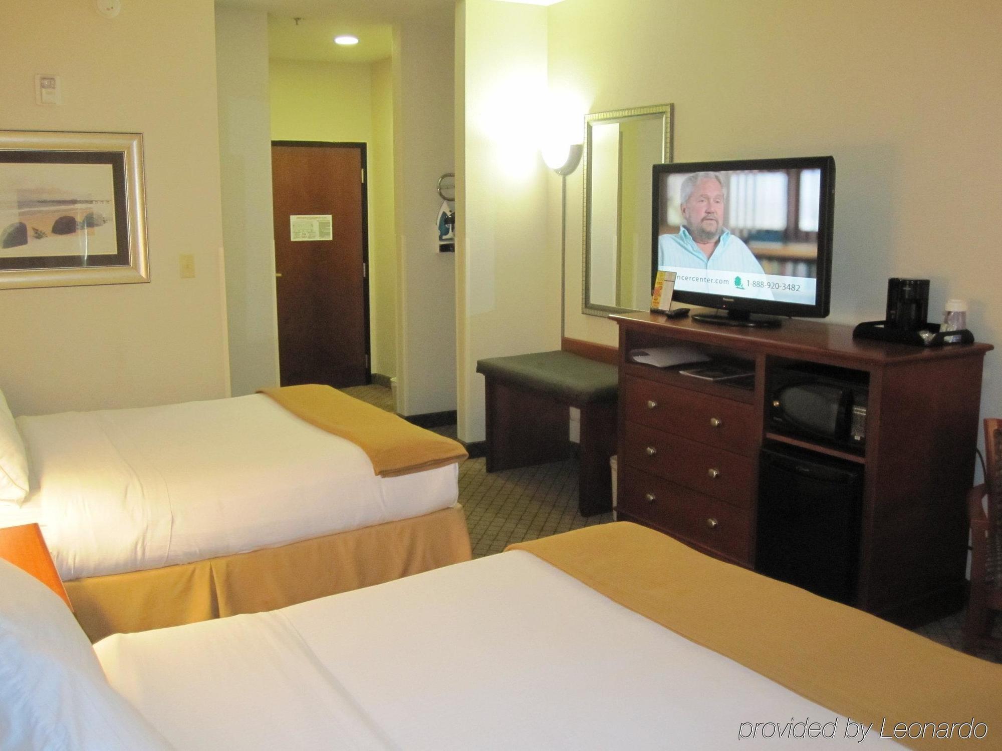 Holiday Inn Express & Suites Pensacola West I-10, An Ihg Hotel Ngoại thất bức ảnh