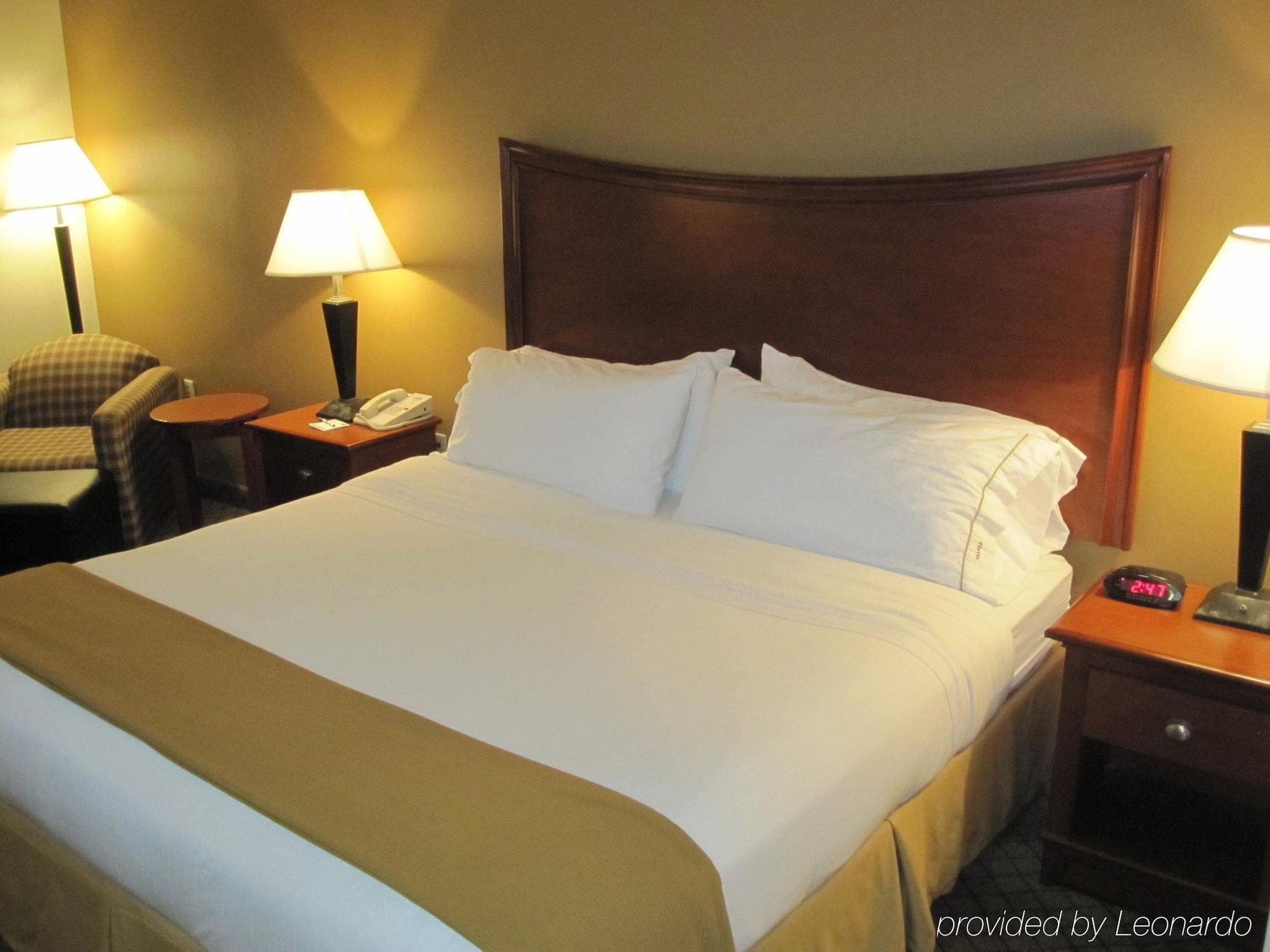 Holiday Inn Express & Suites Pensacola West I-10, An Ihg Hotel Ngoại thất bức ảnh