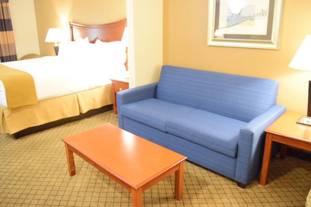 Holiday Inn Express & Suites Pensacola West I-10, An Ihg Hotel Ngoại thất bức ảnh